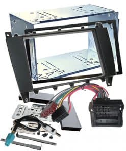 2. Passendes Einbauset für Autoradios und Navigationssysteme.