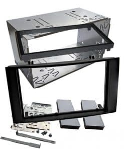 Metall-Schacht für Autoradio Einbau, rahmenlos, universell passend.