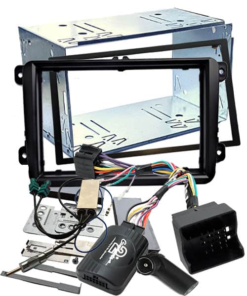 Antennenadapter mit Einbaurahmen und Kabelsatz für Autoradios.