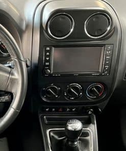 Hochwertiges Autoradio mit Touchscreen und Steuerungsknöpfen für Fiat Ducato 2006-2014.