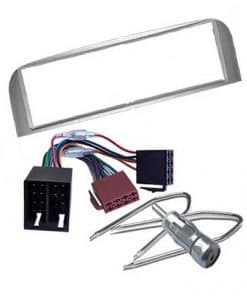 Hintergrundbeleuchteter Rahmen für Autoradio mit Einbausatz.