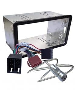 Altre Text: Radio-Einbauset mit Anschlusskabeln und Werkzeuge für Car-Entertainment.