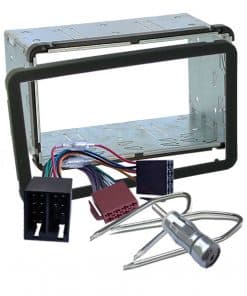 2. Passendes Autoradio Rahmen Kit für Einbauschächte in Fahrzeugen.