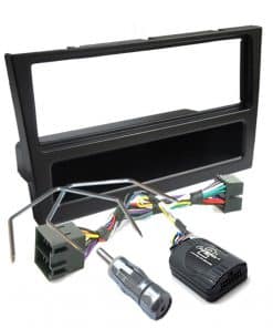 2. Passendes Radio-Einbaufach für Fahrzeug-Installation mit Kabelsatz.