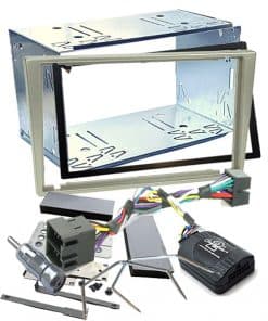 Hochwertiges Car-Navicee- Einbauset für Autoradios und Multimedia-Systeme.