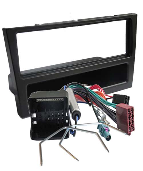 Halterung für Autoradio mit Kabelsatz und Werkzeuge für Einbau.