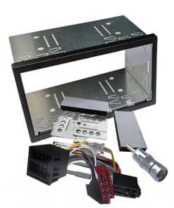 Kopfstückrahmen für Autoradio Einbau, mit Kabel und Anschlusskabeln, passend für Nachrüstsysteme.