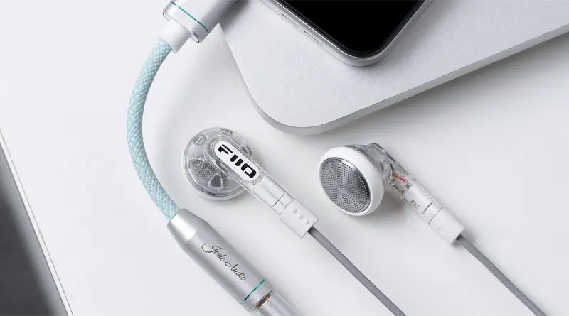 FiiO เปิดตัว Jade Audio JA11 ‘DAC หางหนู’ ราคาเบาหวิว รองรับ PCM 32bit ...