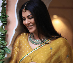 Five Stunning Looks Sushmita Sen – Aarya