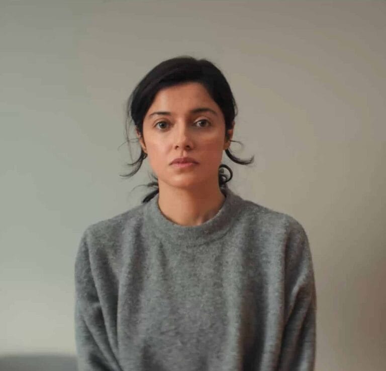 A Heartwarming Moment: Divya Khossla’s Emotions at the First Public Screening of Savi