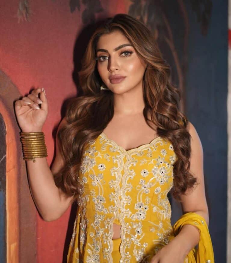 Akanksha Puri Stars in ALTT’s Thrilling Drama ‘Dons and Darlings’.