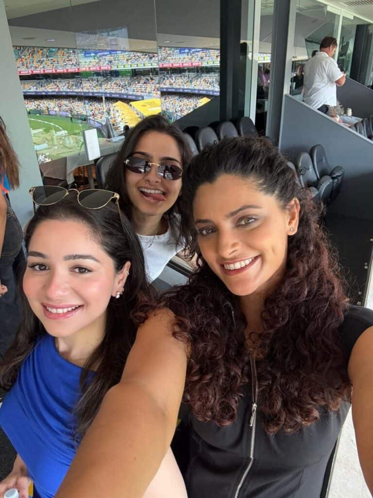 Saiyami Kher’s Unforgettable Australian Getaway with Sara Tendulkar and Friends.