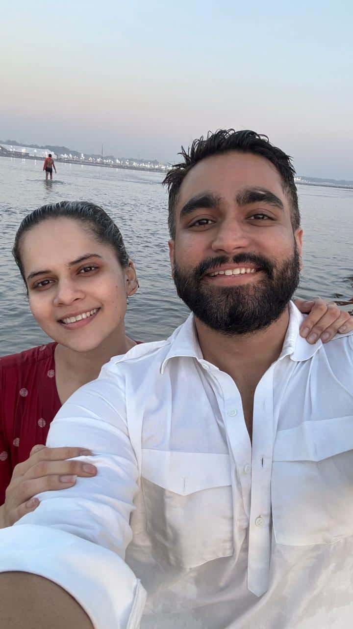 Viraj Ghelani Explores Mahakumbh: Shares Travel Tips and Hacks.