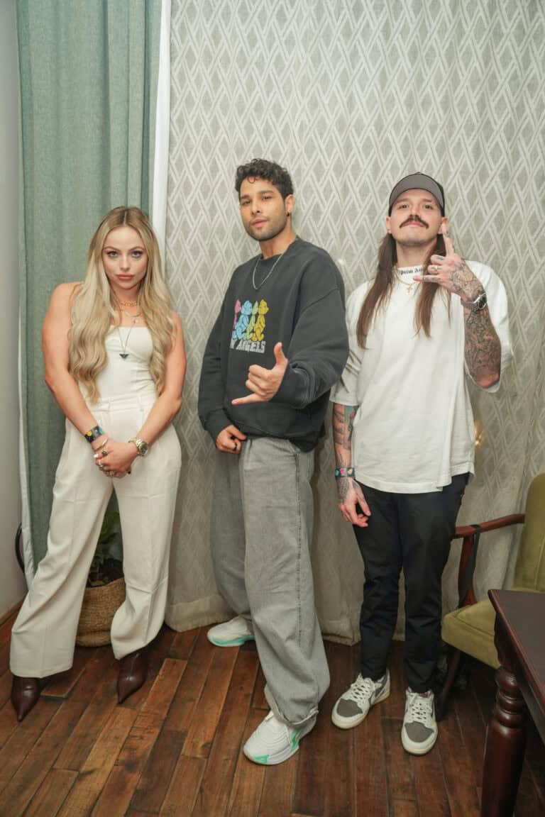 WWE Superstars Liv Morgan & Dominik Mysterio Take Over Mumbai as WWE Debuts on Netflix India.