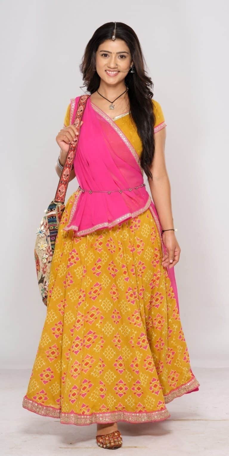 Diksha Dhami Shares Her Fashion Journey as the Lead of Badi Haveli Ki Chhoti Thakurain on Shemaroo Umang.
