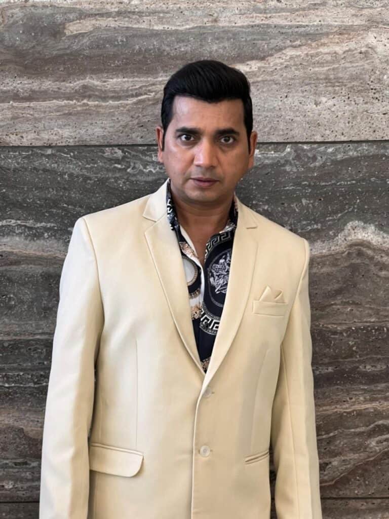 Saanand Verma Contemplates After Ahmedabad Plane Crash: “Live Now, Love Now”