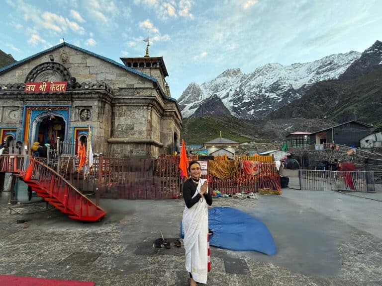 Amruta Khanvilkar Spends Yoga Day on a Spiritual Pilgrimage to Kedarnath.