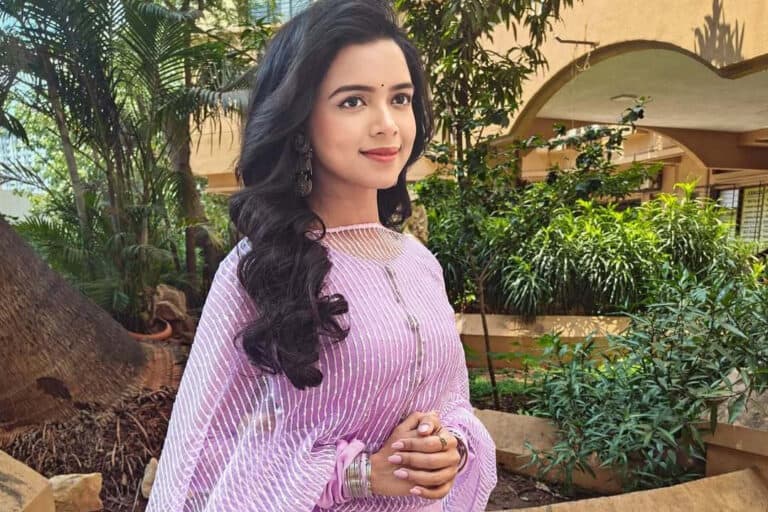 Megha Ray Trades Chai for Dumbbells on Set of Divya Prem: Pyaar Aur Rahasya Ki Kahani.