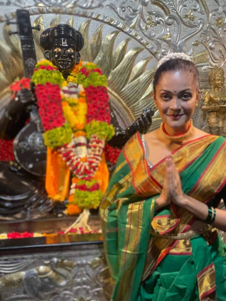 Sheena Chohan Solicits Blessings at Sant Tukaram’s Birthplace on Birthday, Launches Promotions for Sant Tukaram.