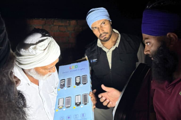 Randeep Hooda Heads to Punjab to Help Flood Victims.