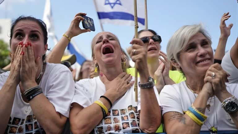 Gaza Ceasefire Starts: Hamas Frees First Israeli Hostages Under Historic Truce Agreement