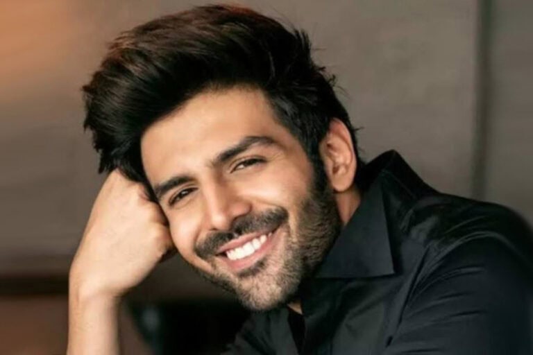 Kartik Aaryan Sets the Stage on Fire at Himesh Reshammiya’s Mumbai Concert