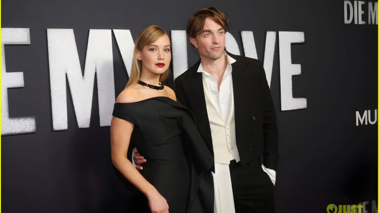 Jennifer Lawrence and Robert Pattinson Light Up NYC Red Carpet at “Die, My Love” Premiere