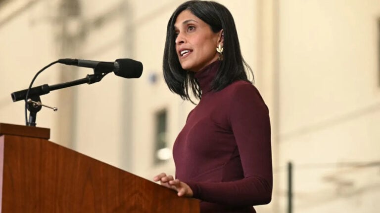 Usha Vance’s Missing Wedding Ring Photos Spark Online Buzz As Team Reveals Real Reason