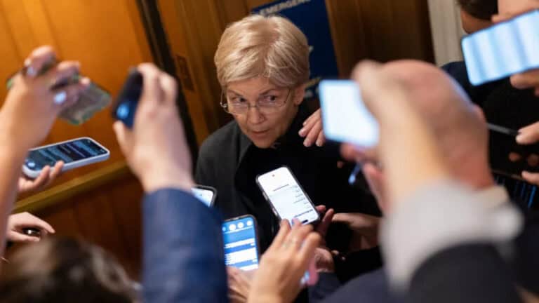 Democrats Fracture Over Shutdown Deal as Government Set to Reopen—Obamacare Subsidies Uncertain