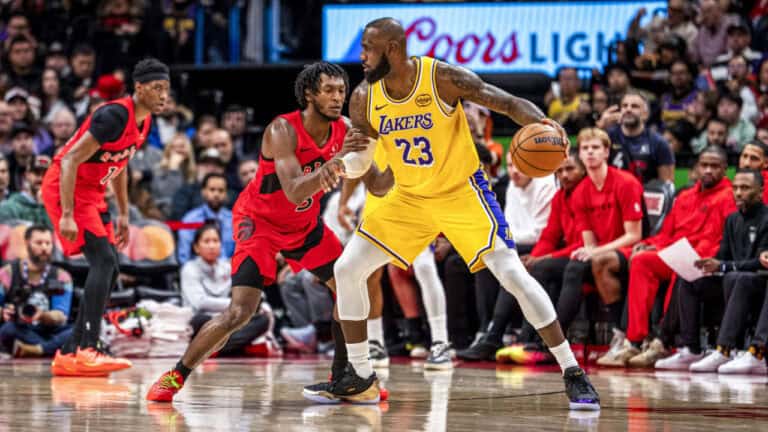 LeBron James’ 1,297-Game Streak Ends in Lakers’ Raptors Thriller LeBron James’ 1,297-Game Streak Ends in Lakers’ Raptors Thriller