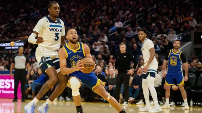 Steph Curry 39-Point Return in Warriors’ Timberwolves Loss