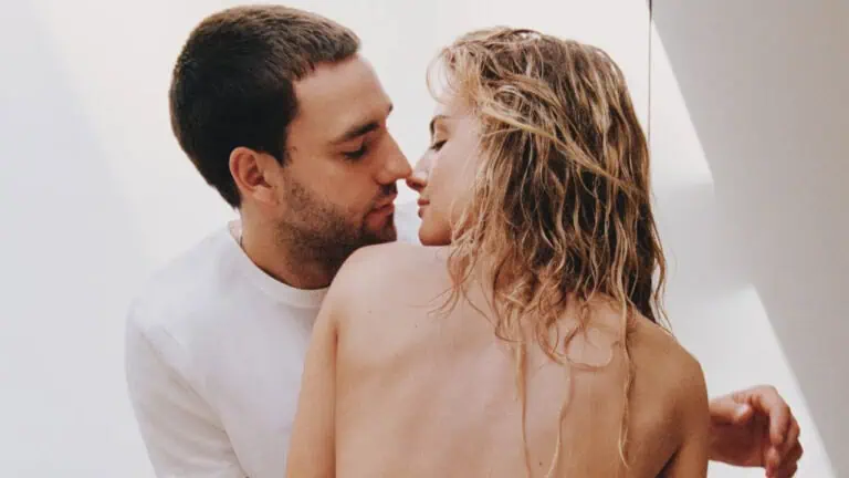 Jackson & Grace: Tell Me Lies Stars Sizzle in Calvin Klein Campaign Jackson & Grace: Tell Me Lies Stars Sizzle in Calvin Klein Campaign