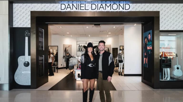 Daniel Diamond Signs with CAA: Western Brand Expands Daniel Diamond Signs with CAA: Western Brand Expands