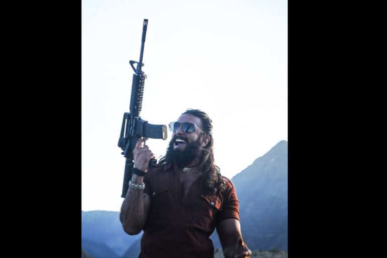 Box Office King Ranveer Singh Brings the ‘Hamza Tsunami’ to OTT; Netizens Call Him the “Greatest Actor of All Time”