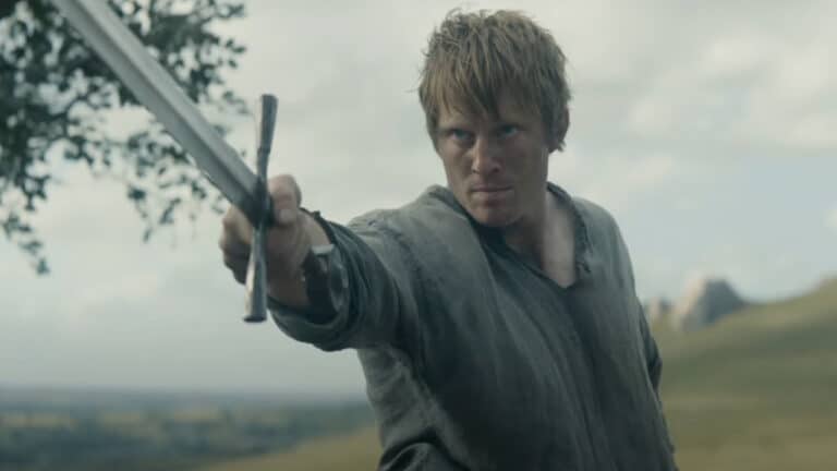 Knight of Seven Kingdoms Pooping Scandal Shocks Game of Thrones Fans