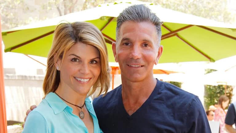 Lori Loughlin Furious at Mossimo 3 Months Post-Split