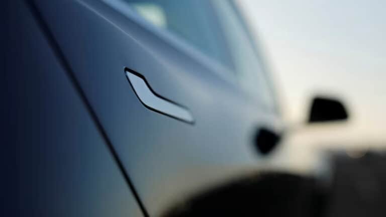 China Bans Tesla Hidden Door Handles in 2027