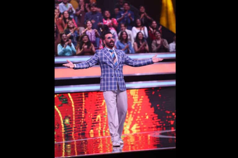 Akshay Kumar Shares Parenting Advice on Wheel of Fortune India: “Find What Your Child Loves”