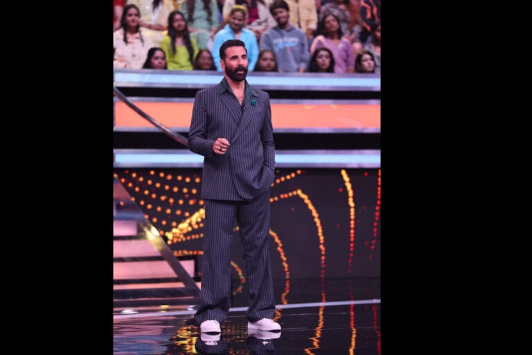 Akshay Kumar’s Funny Take on Married Life: “Biwi Aati Hai Toh Lakshmi Aati Hai”