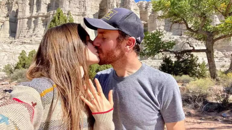 Lily Collins Gets Stolen Engagement Ring Back After 3 Years Lily Collins Gets Stolen Engagement Ring Back After 3 Years