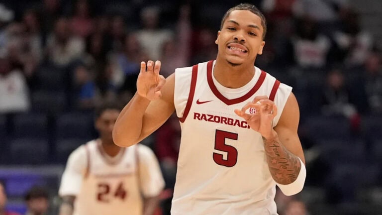 Acuff’s 37 Points Lead Arkansas Past Oklahoma in SEC Thriller