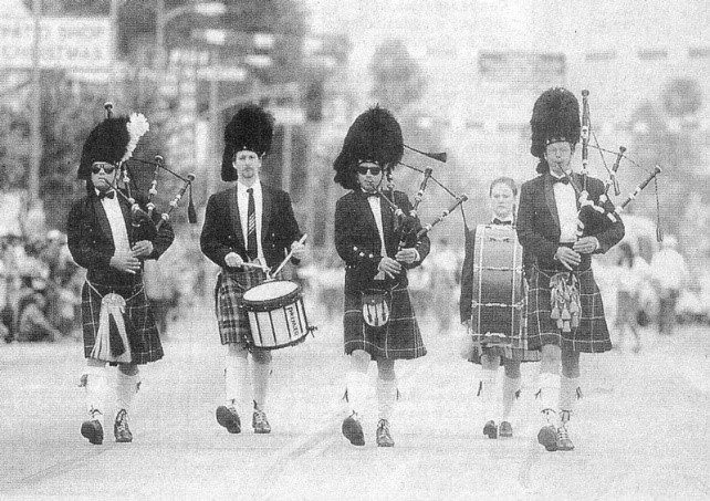 Canoga Park bagpiper Hire