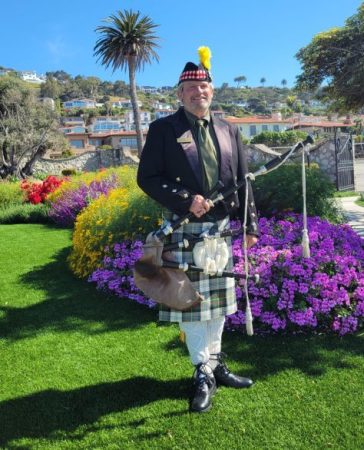 Sea and land Bagpiper Carpenteria Cemetery
