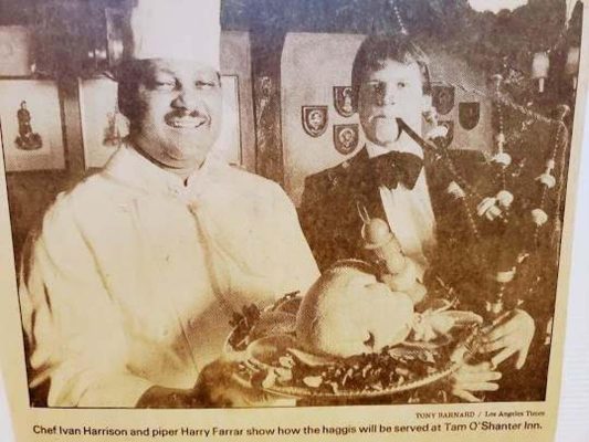 Tamoshanter Traditional Bagpiper Ivan