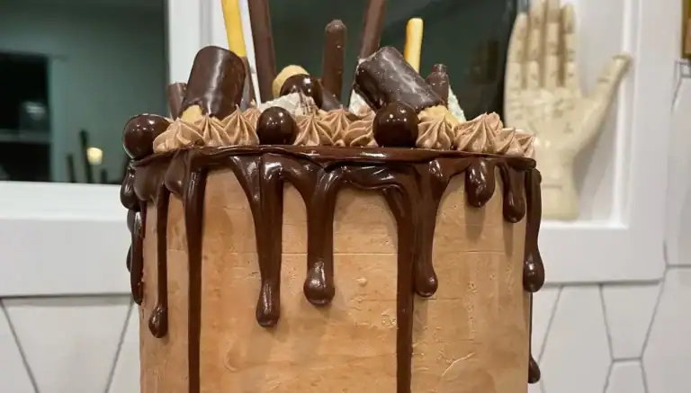 Simple (Yet Show-stopping!) Cake Decorating Ideas