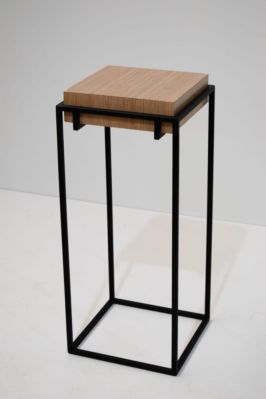 Bamboe Bijzettafel (blok) natuur - beugel 78cm