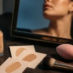 Comment choisir son fond de teint : teinte sans effet masque, test mâchoire-vers-cou