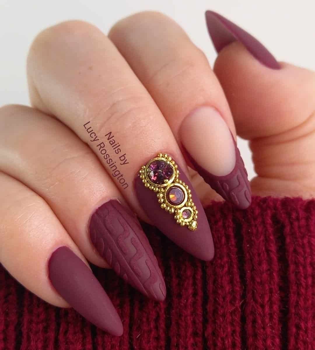 Image of Purple Sweater Nails with Gold