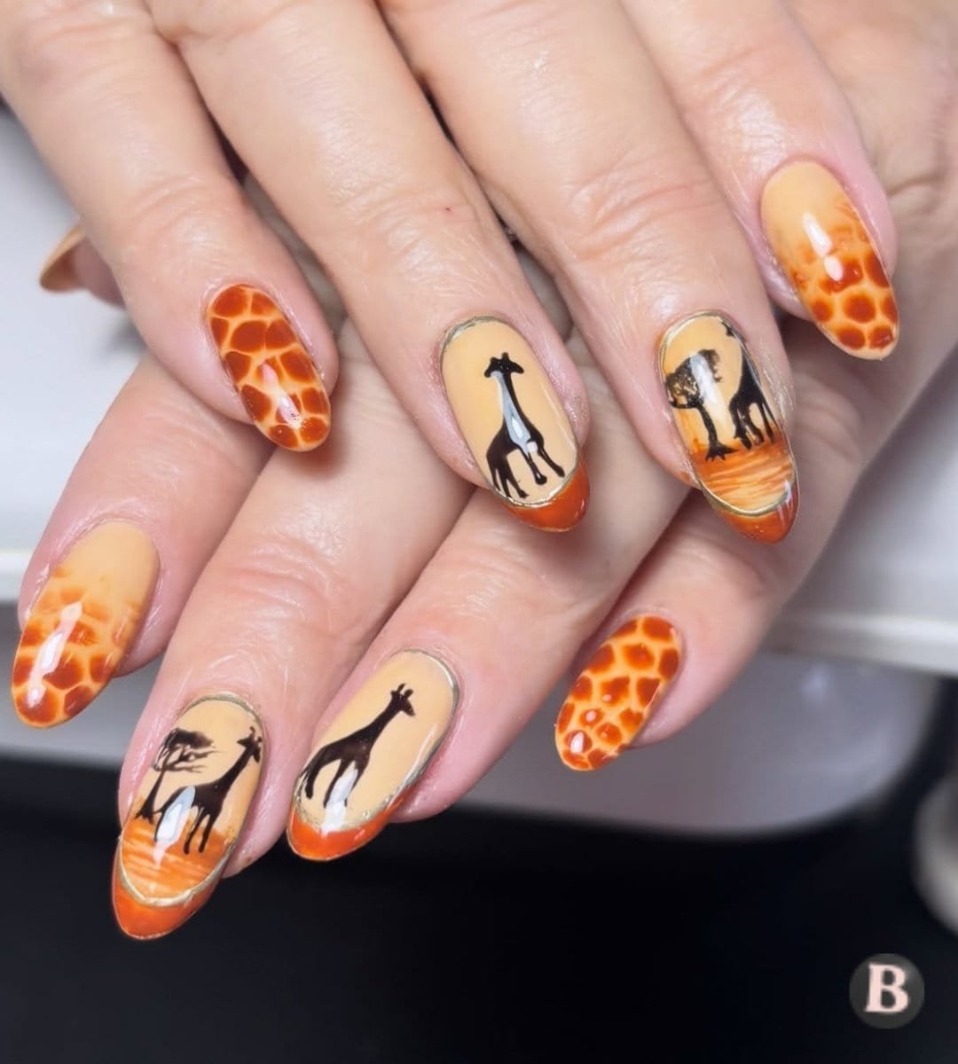 Golden Savanna Sunset & Giraffe Silhouette Nails