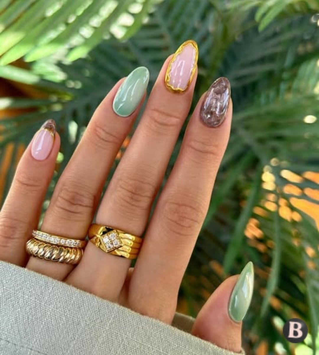 Sage Green & Molten Gold Tortoiseshell Nails